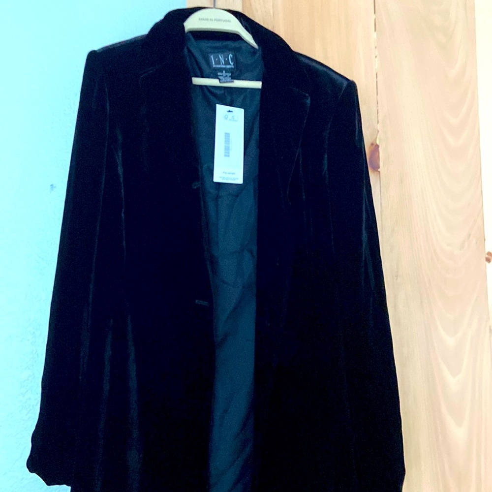 INC Spectacular Black Velvet Jacket. Beautiful. Size 8.